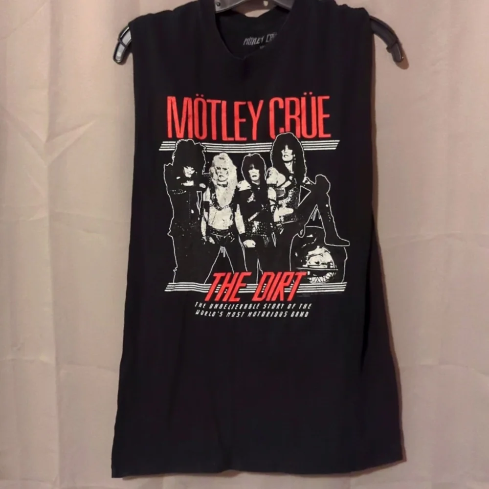Mötley Crüe graphic tank top - Picture 3 of 5